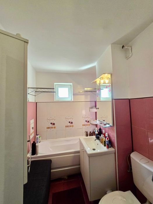 Apartamente de vânzare cu 3 camere: Micalaca, Arad