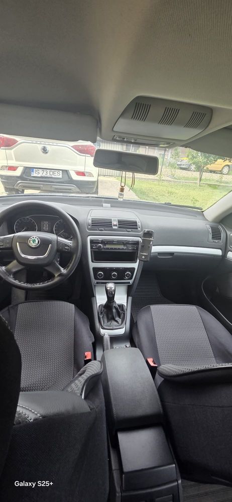 Vând Skoda Octavia 2