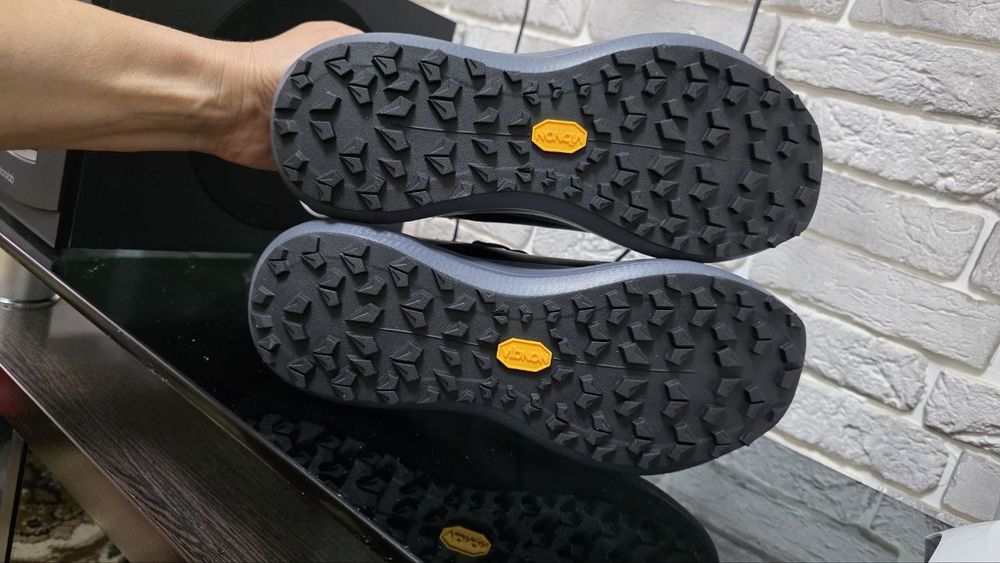 Оригинальные кроссы Reebok