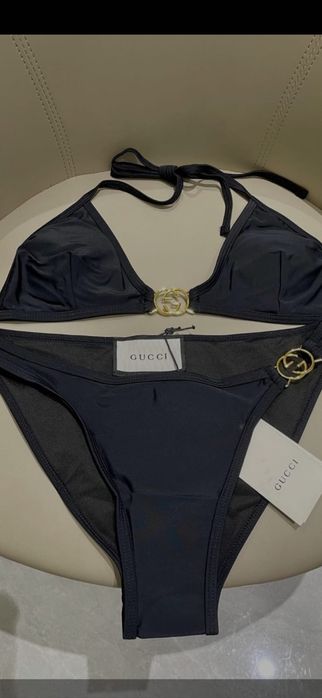 Costum de baie Gucci, model 2026