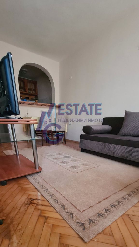 Дава се под наем Двустаен апартамент в Бургас, Център - 47 кв.м за 360 € - Снимка #1