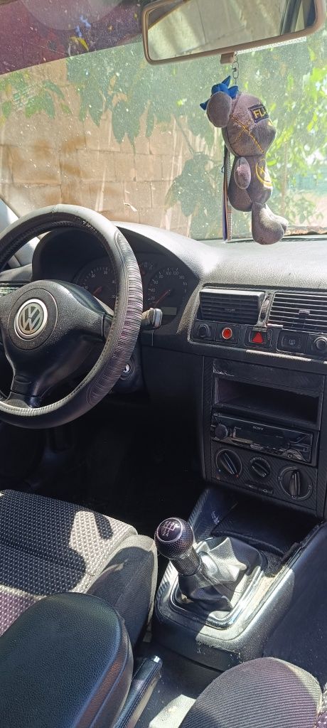 Golf 4 на частии