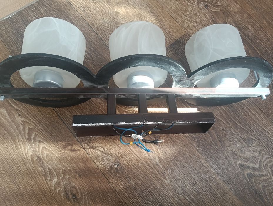 Lustră culoare maro