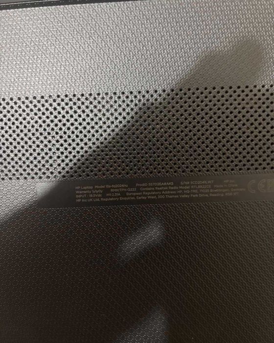 Лаптоп/Laptop неразличим от нов