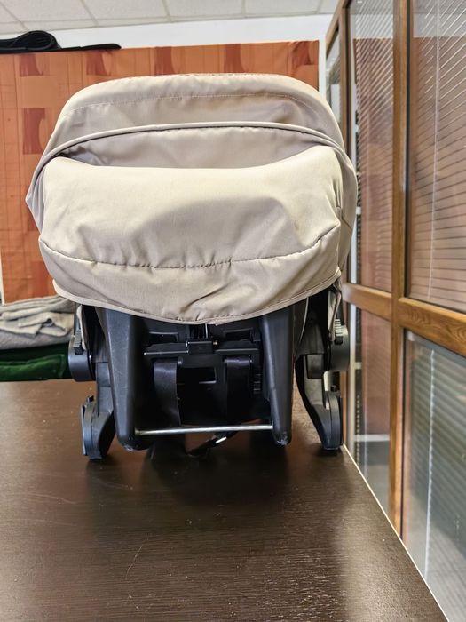 Бебешко столче за кола