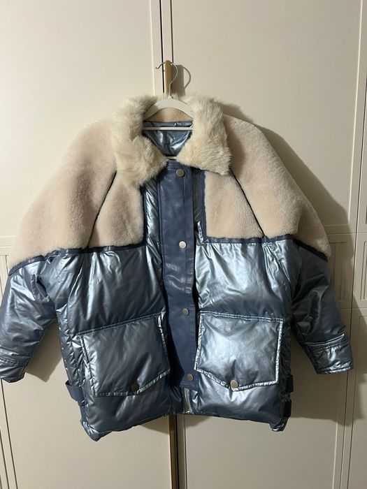 Продам женскую куртку