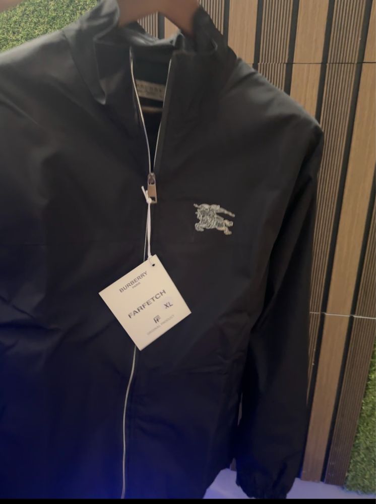 Есенно яке Burberry, luxury class Промо