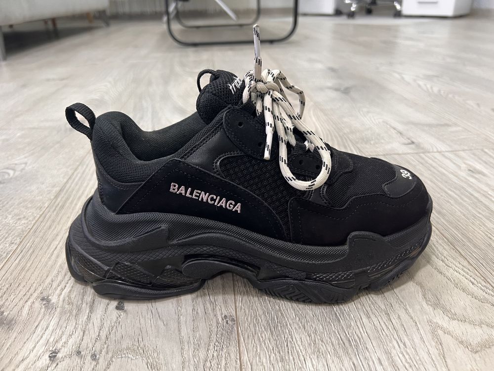 Balenciaga triple S