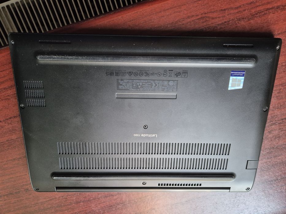 Laptop Dell 7390