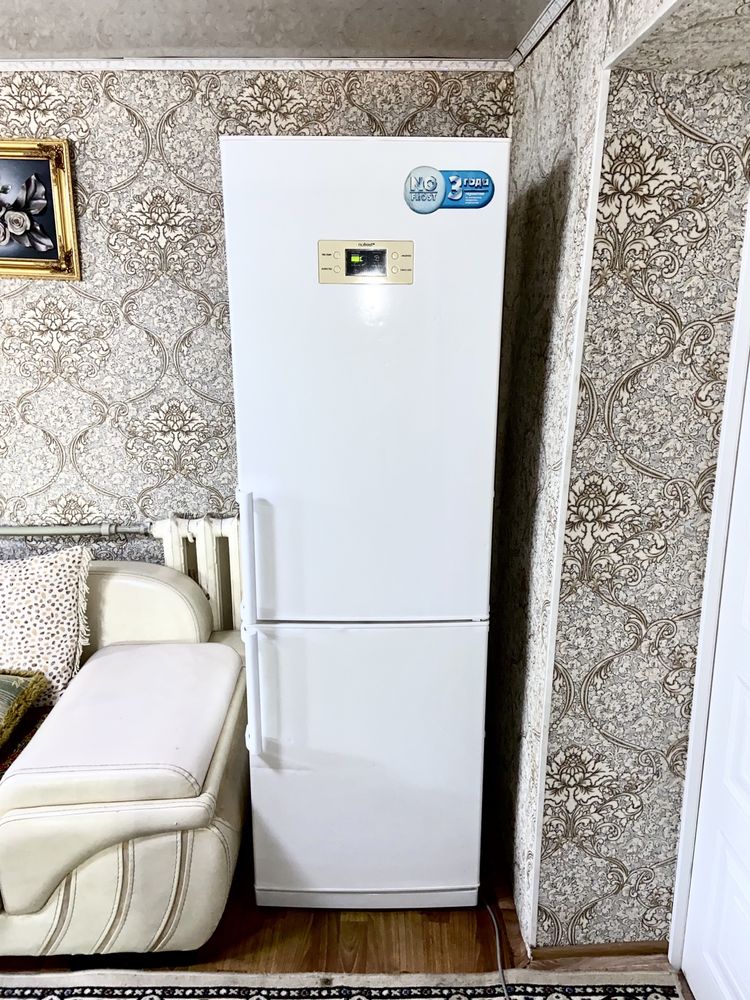 Продам холодильник Лж рабочий 100%