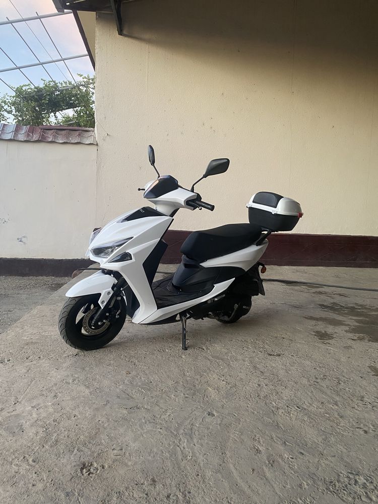 скутер, skuter GTS italy 125cc modeli sotiladi