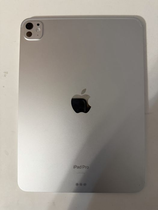 Ipad pro 2024 (11 дюймов) WiFi+ Чехол клавиатура (Оригинал)