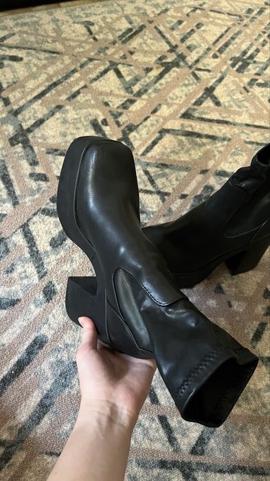 Ботинки stradivarius