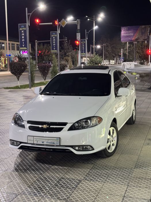 Chevrolet Lacetti (gentra) full