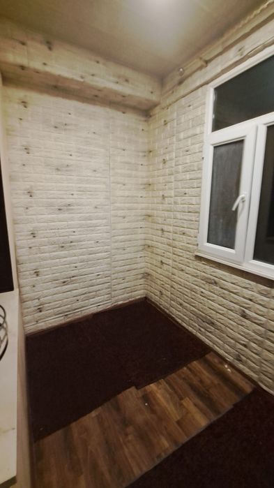 Чирчик шахар 
Навои атлант тепасида  
#1-хона 1-этаж 
Квартира ижар