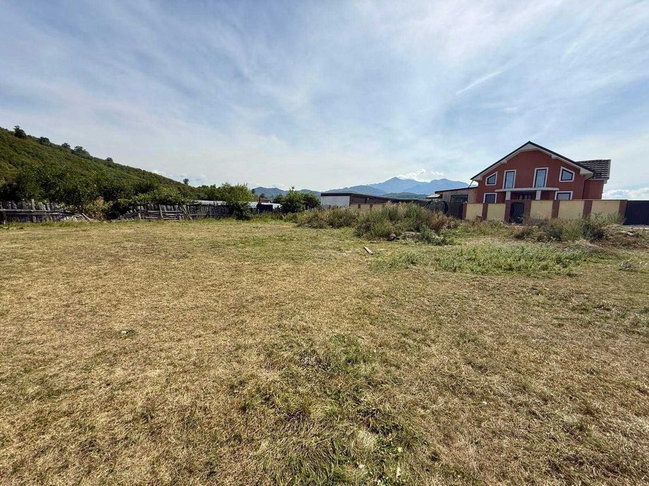 Teren intravilan Rasnov str. Castanului – 1600 mp cu PUZ si utilitati