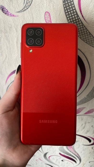 Продам телефон самсунг