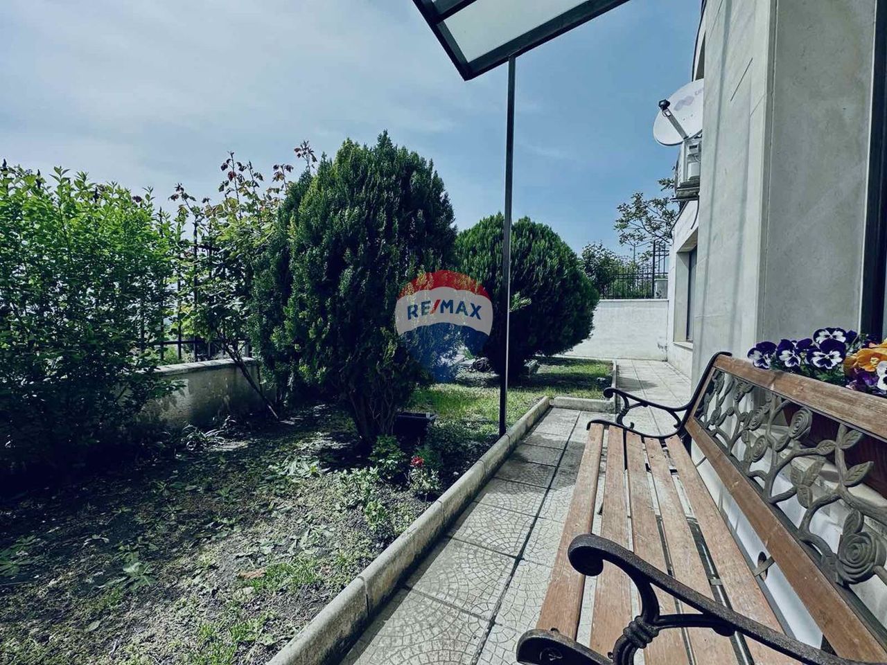 Продава се Едностаен апартамент в Балчик - 51 кв.м за 1079 €/кв.м - Снимка #11