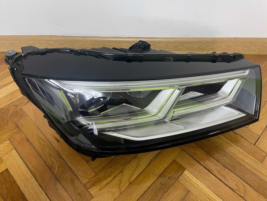 Far AUDI Q5 8fy 80A Matrix Led complet cod OE: 80A941036
