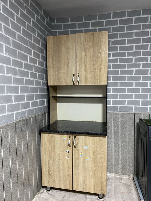 Кухонный шкаф продаю