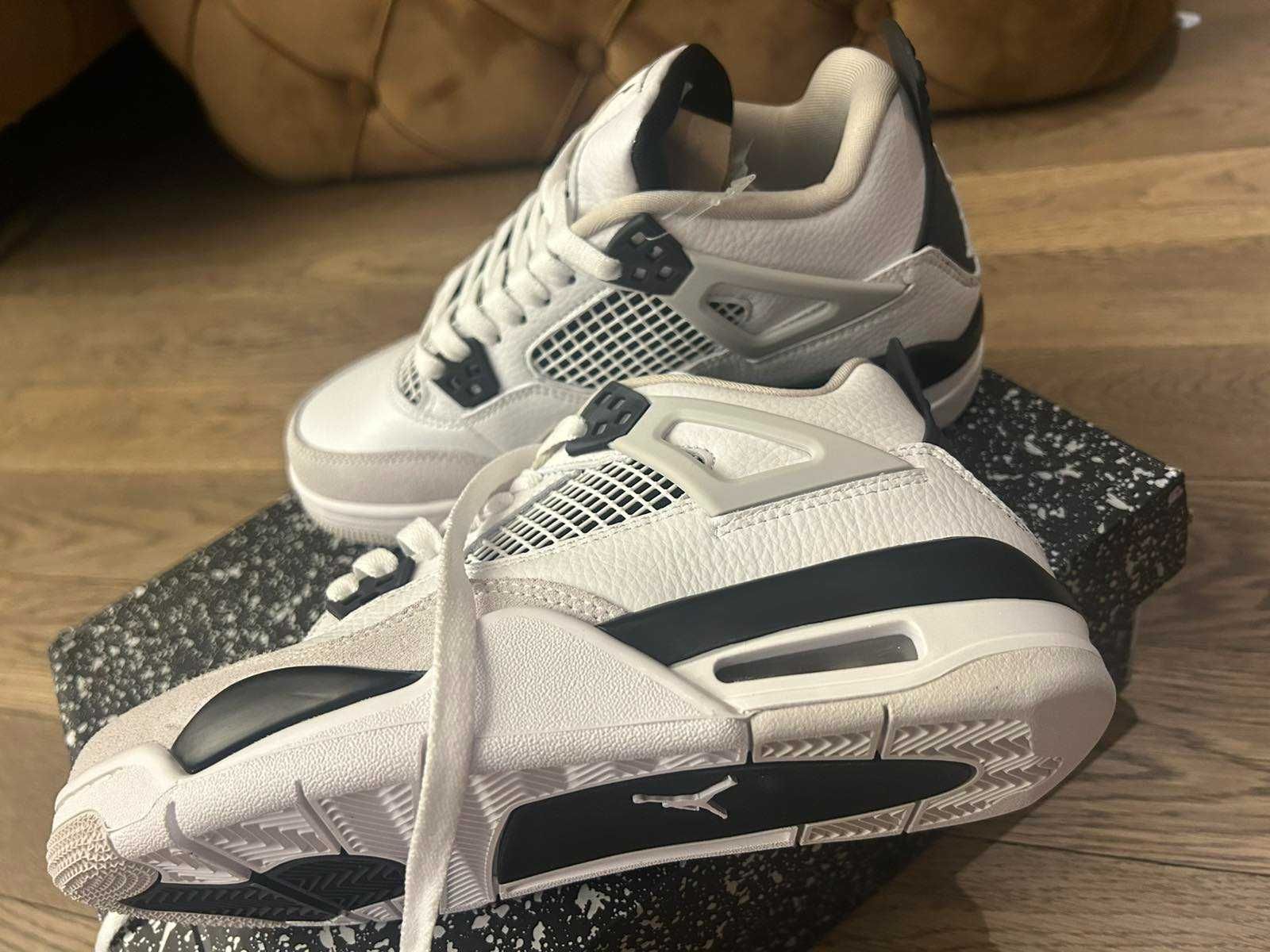 Маратонки Air Jordan чисто нови