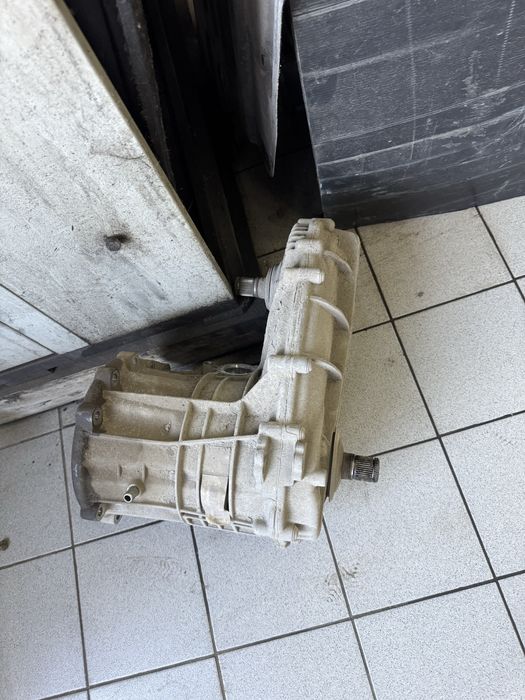 Продам раздатку на порше каен  турбо 958