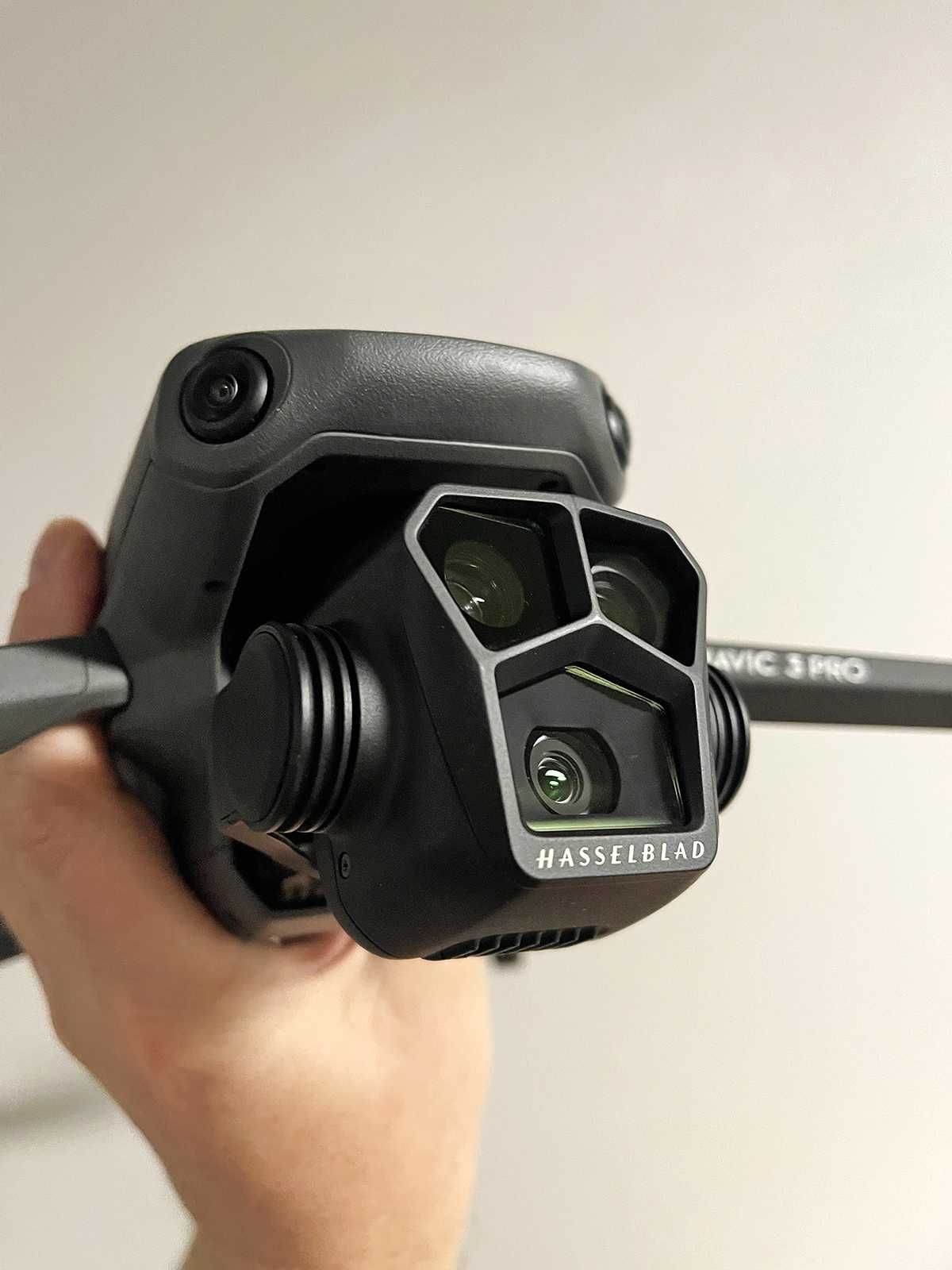 Дрон, квадрокоптер DJI Mavic 3 PRO, пульт RC (1 день в использовании)