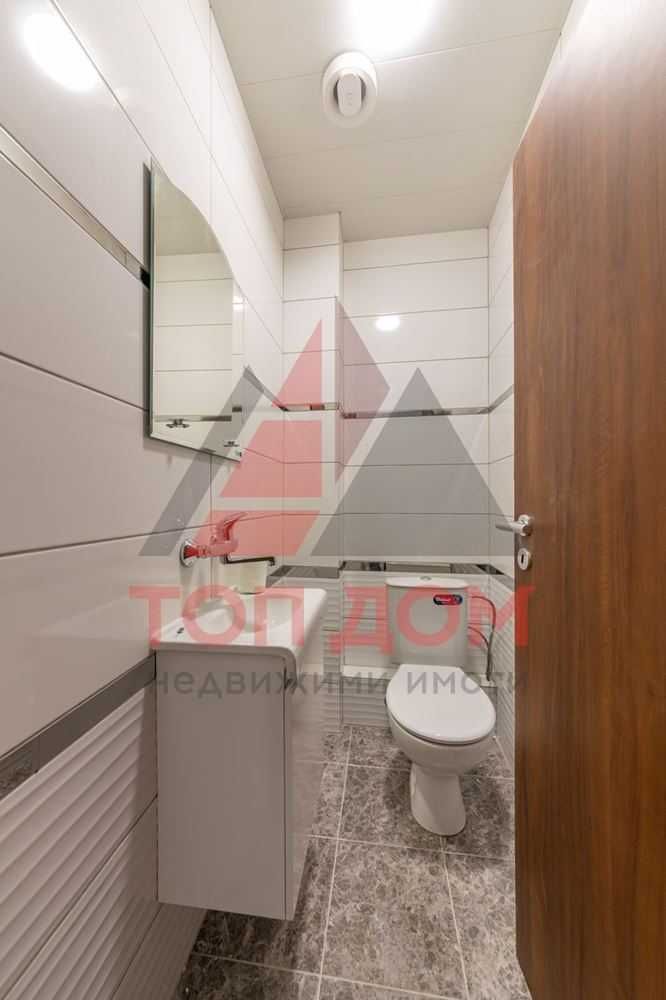 Тристаен!Затворен комплекс!Траката!Площ 100кв.м.!Втори етаж!Код72628