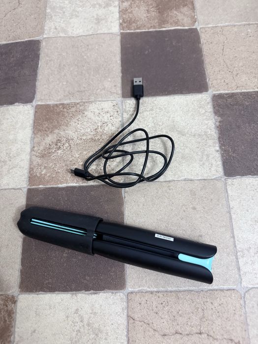 Mini placa pentru par