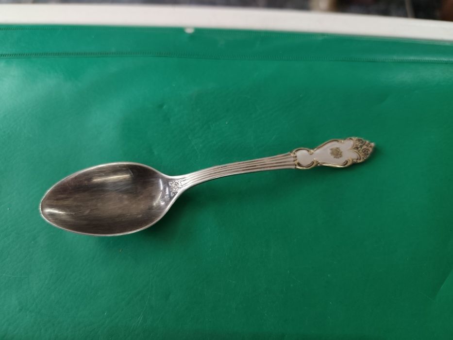 Руска посребрена лъжичка с герба на Русия
