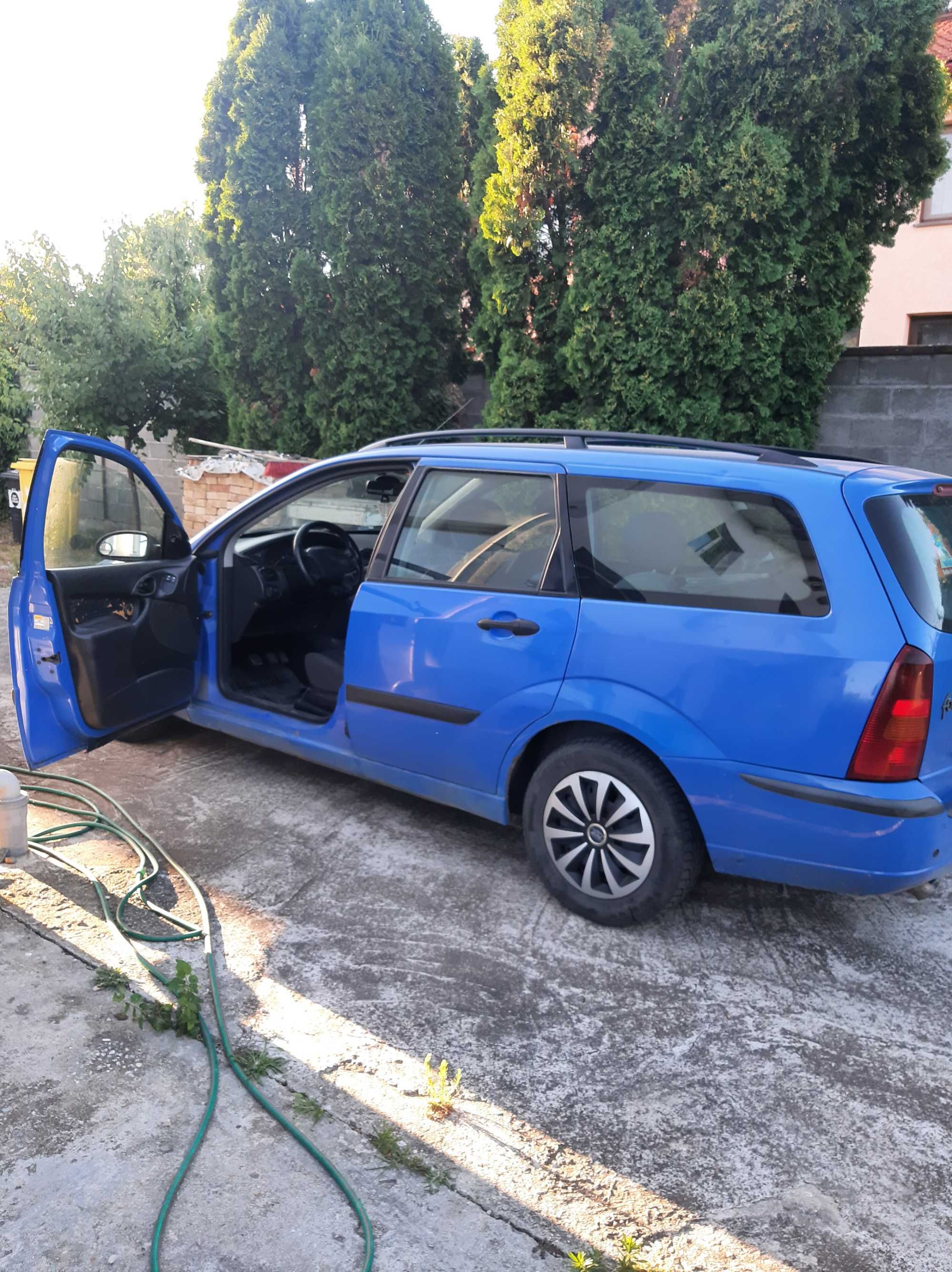 Vând Ford Focus MK1, 1.8TDDi din 2002