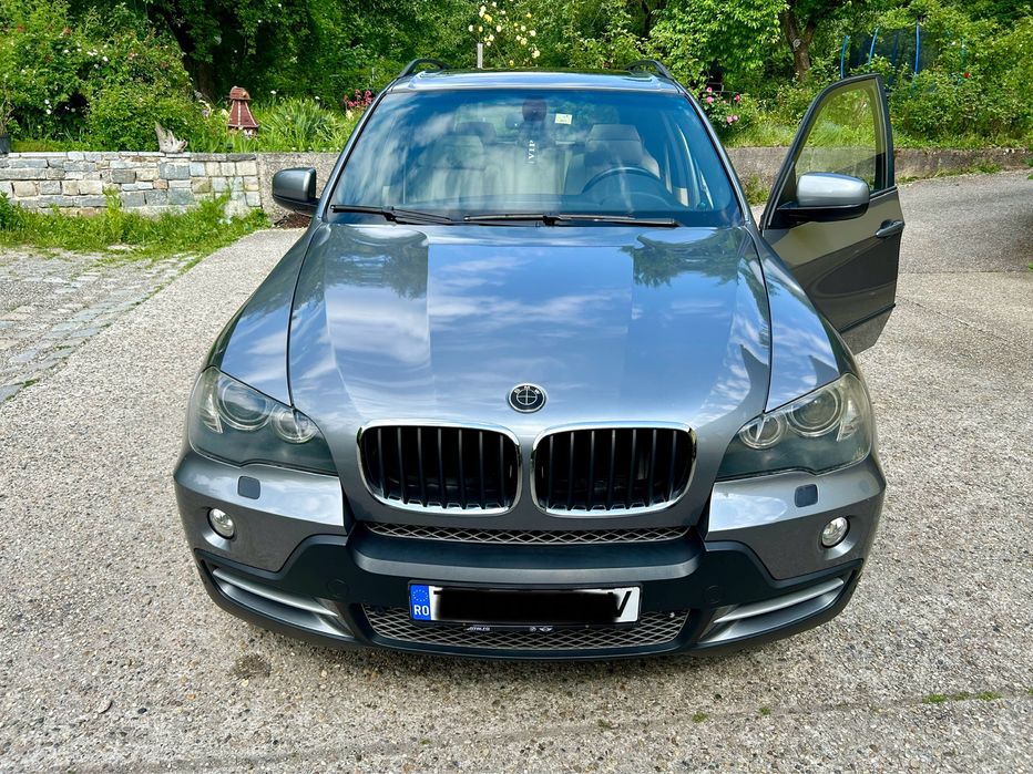 Bmw. X5 3.0 benzina . Model America