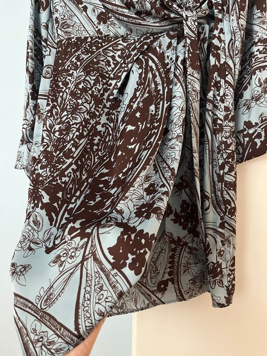 Тънка рокля тип риза, прегърни ме