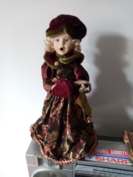 Păpușă pentru Craciun adusa din SUA