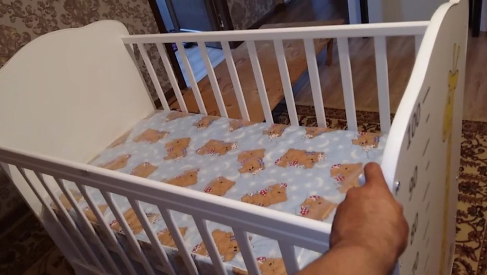 Срочно продам детскую кровать - манеж. В идеальном состоянии. 40000тг.