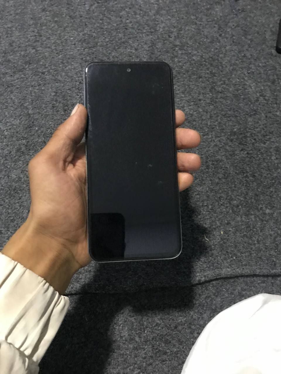 Srochna sotiladi Infinix note 30 play