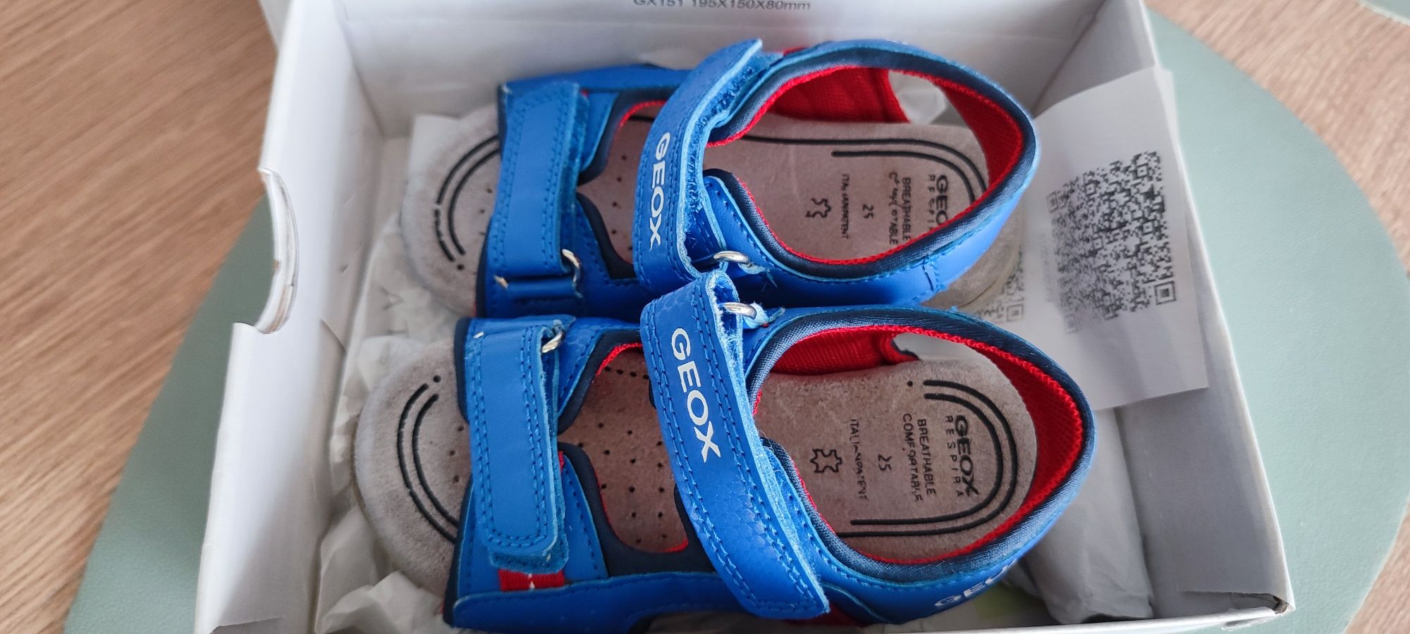 Детски сандалки Geox