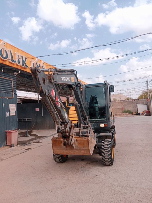 Услуги экскаватор колесный Малютка