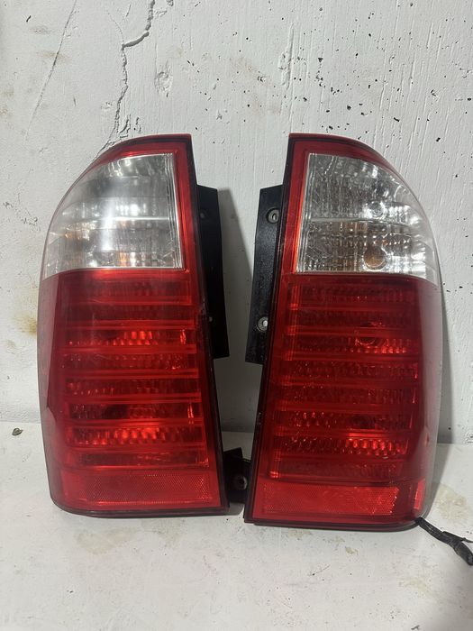 Задние фонари на KIA Sedona
