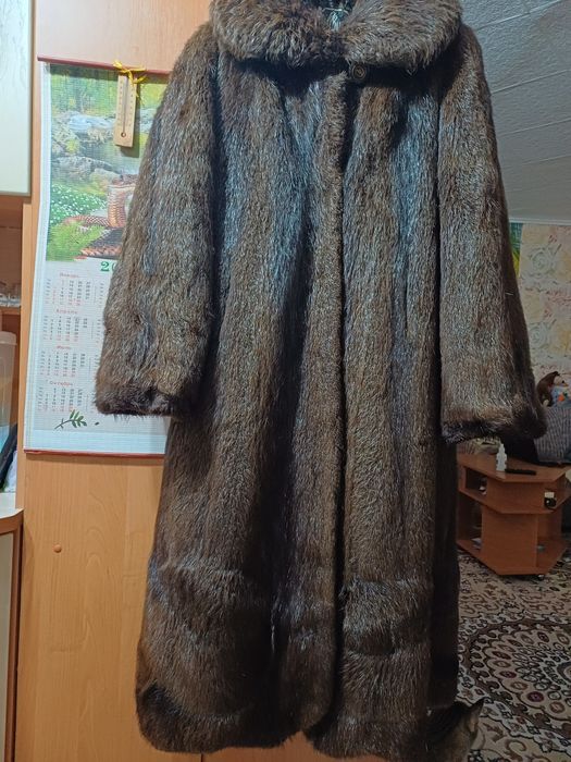 Продам нутриевую шубу