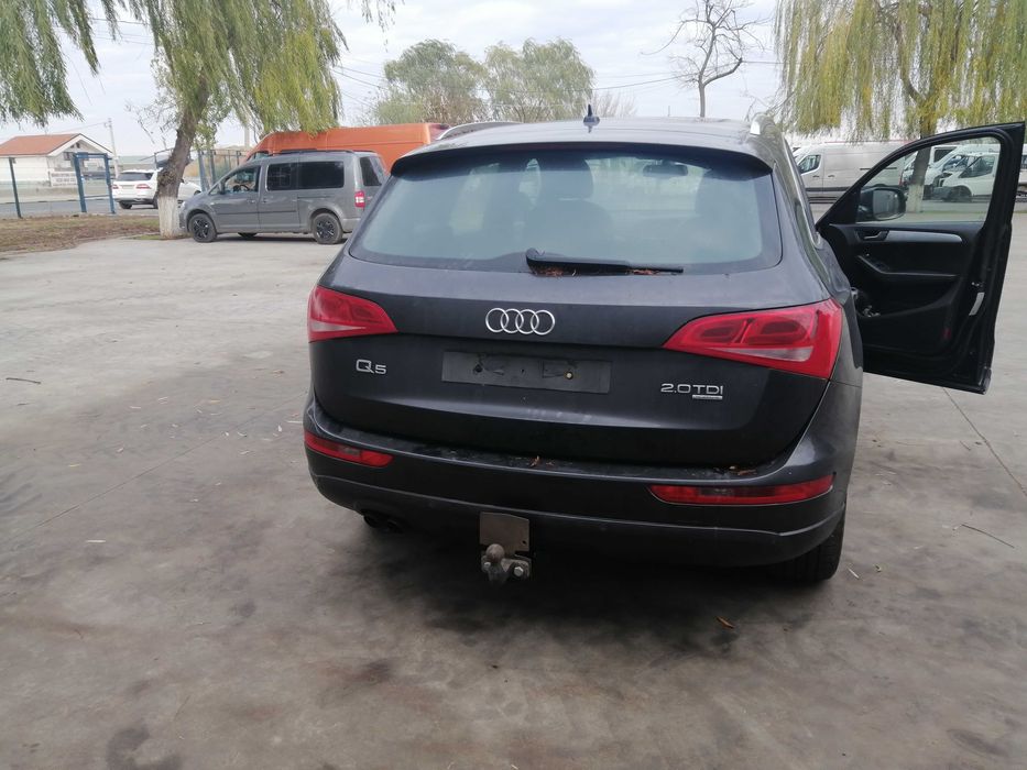 Dezmembram Audi Q5