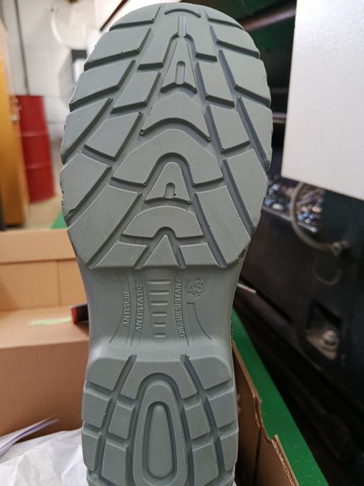 Спецобувь зимние.