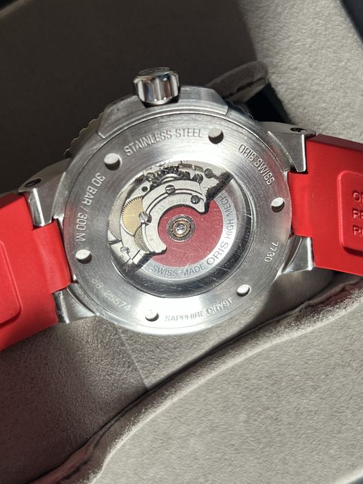 Оригинален мъжки часовник Oris Aquis Date Relief 43.5mm