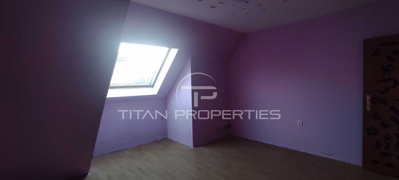 Продава се Тристаен апартамент в Пловдив, Младежки Хълм - 62 кв.м за 1662 €/кв.м - Снимка #2