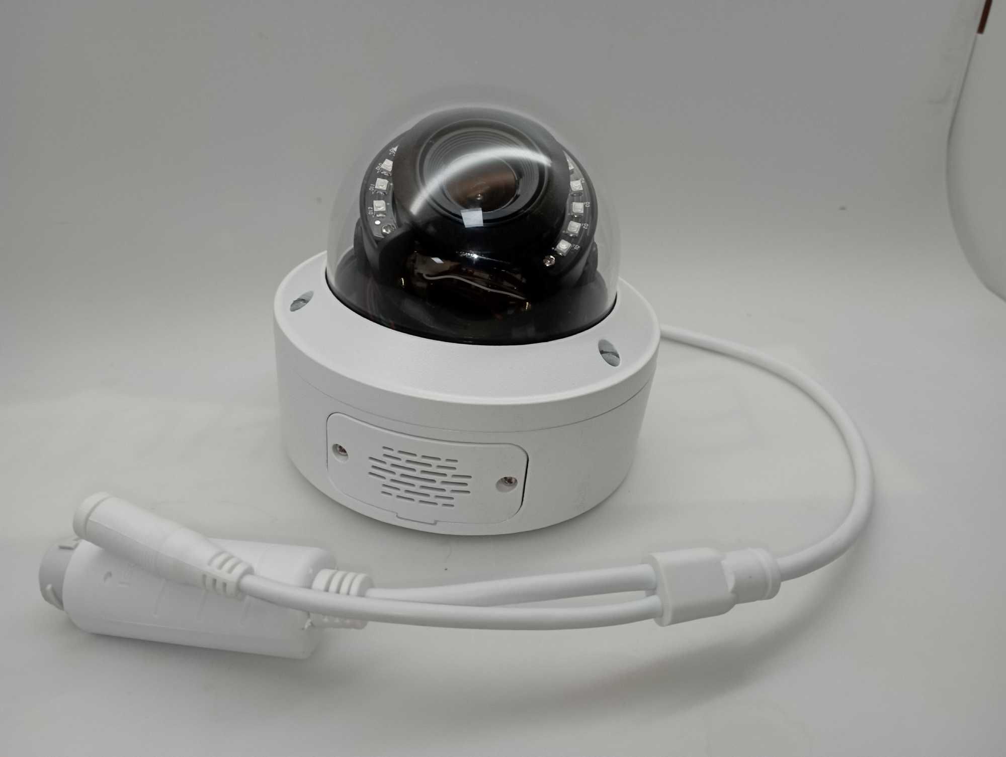 5 Мп IP-видеокамера, zoom 4x, 2.8-12mm, купольная., металл,. PoE