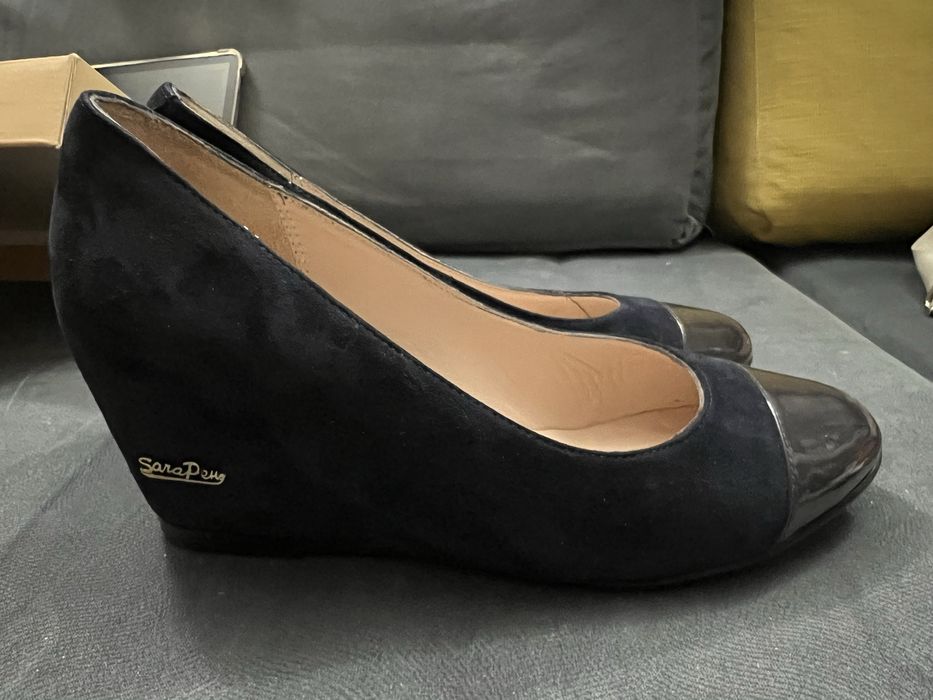 SaraPen велурени обувки на платформа