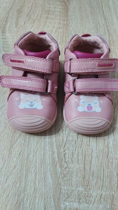 Ghete / pantofiori Biomecanics mărime 19