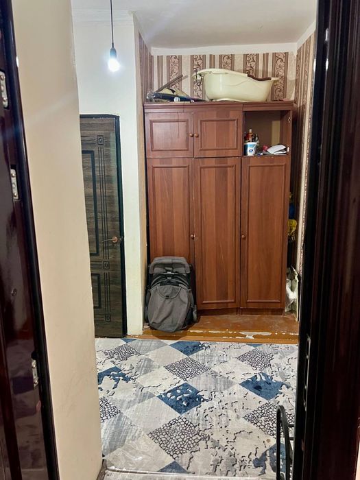 Surochna  troyiskida 2 xonali kvartira sotiladi