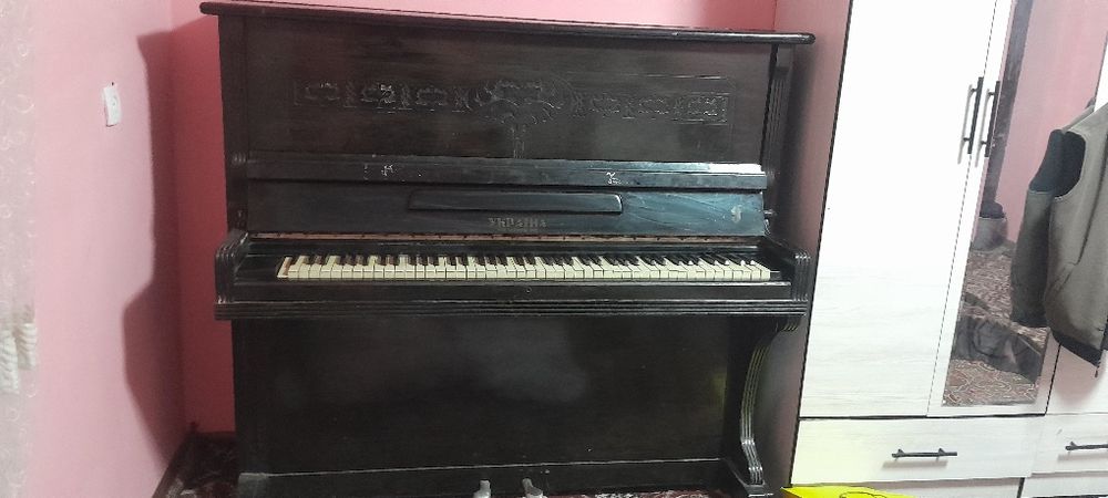 Klassik pianino Ukraina