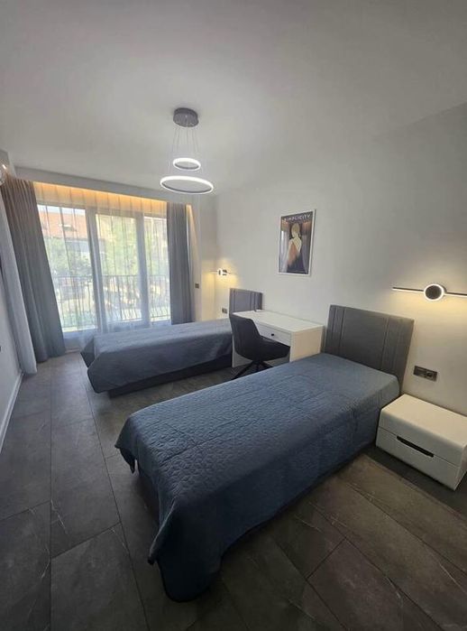 Дава се под наем Тристаен апартамент в Пловдив, Център - 129 кв.м за 1200 € - Снимка #5